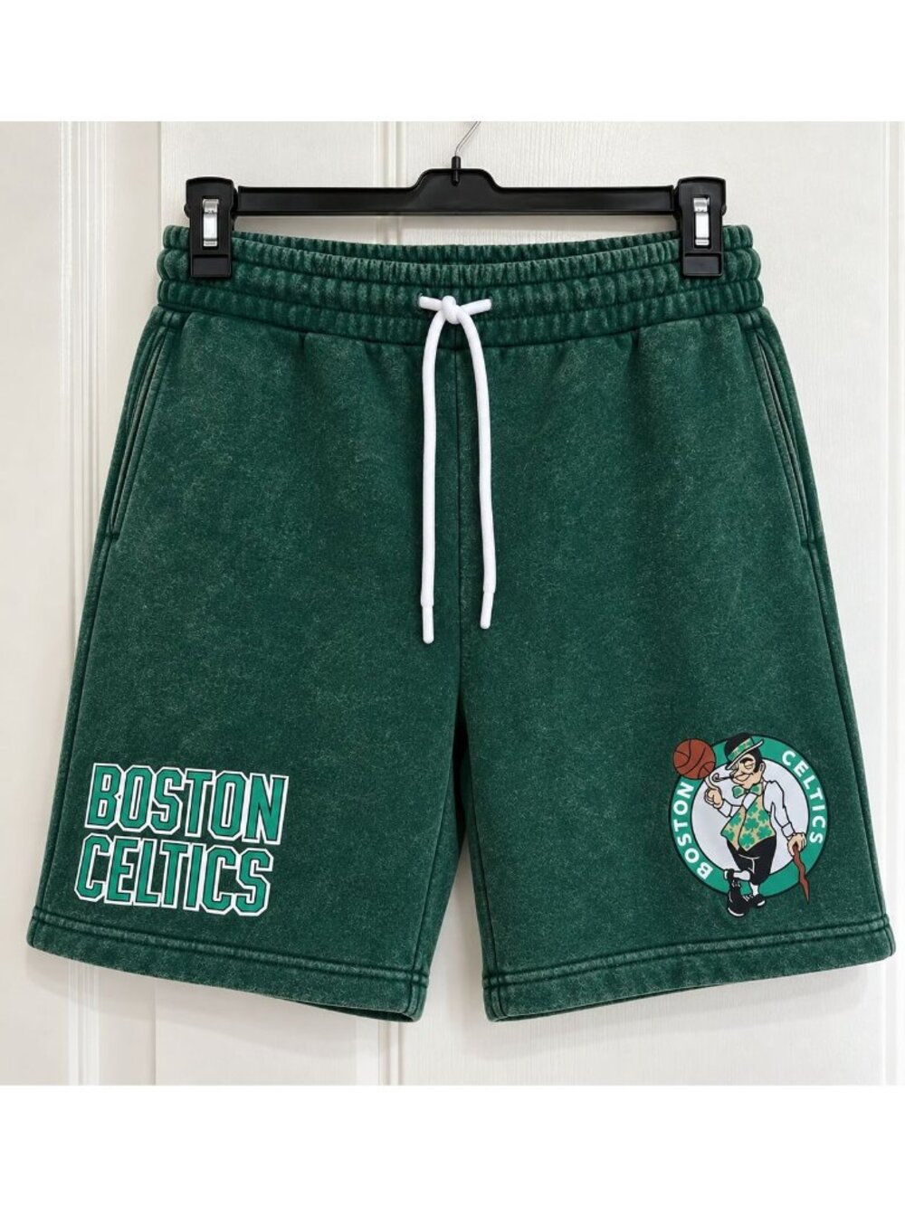 NBA Boston Celtics Men's Graphic Fleece Shorts Size XL (40-42) NWT